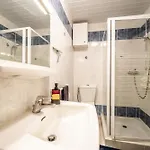 Chez Les Charles Apartment