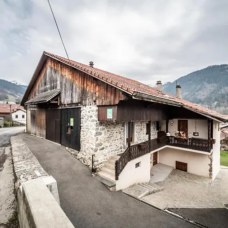 Apartment Chez Les Charles Bernex